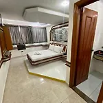 Paissandú Palace Hotel - Estacionamento privativo - Próximo às ruas 25 de Março, Sta Ifigênia e regiões do Brás e Bom Retiro